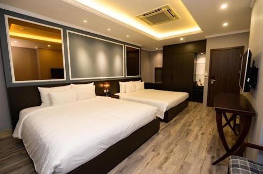 Skylark Boutique Hotel Hanoi Exterior photo